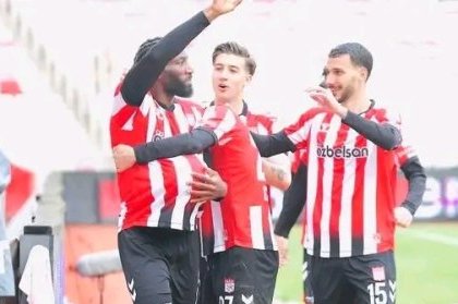 Turquie&nbsp;: Aaron Appindangoyé sauve Sivasspor d’une déroute face à Iğdır