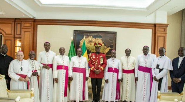 Rencontre fructueuse entre le président de la transition et la Conférence épiscopale gabonaise