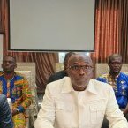 Élection à la Fégafoot&nbsp;: face aux polémiques, les clubs professionnels font bloc derrière Pierre Alain Mounguengui