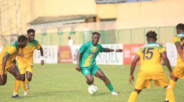 National Foot 1 : Sans convaincre, Mangasport bat CF Mounana d’une courte tête