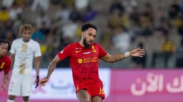 Pierre-Emerick Aubameyang brille en Saudi Pro League et guide Al-Qadsiah vers le podium