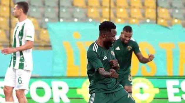 2.Lig : Erokspor écrase Serik Belediye, Guelor Kanga décisif