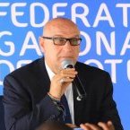 La FIFA ordonne au Gabon de payer de grosses indemnités à l’ancien coach des Panthères Patrice Neveu