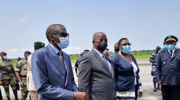 Les ministres gabonais de l’Intérieur et de la Défense nationale en tournée de sensibilisation