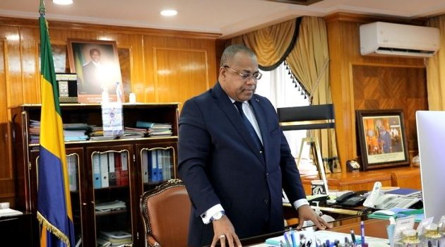 Le Premier ministre gabonais préside une réunion du Conseil interministériel