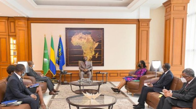 Le président de la BDEAC reçu en audience par Ali Bongo