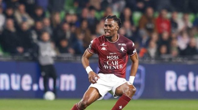 FC Metz : Michel Mboula, le calvaire sans fin du défenseur gabonais
