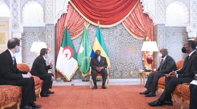Ali Bongo reçoit les lettres de créance de 4 nouveaux ambassadeurs accrédités au Gabon