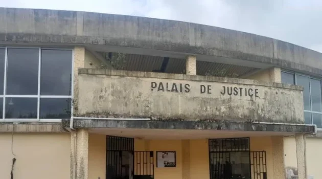 Franceville : 70 affaires à la barre, dont un quadruple meurtre familial, pour l’ouverture de la session criminelle