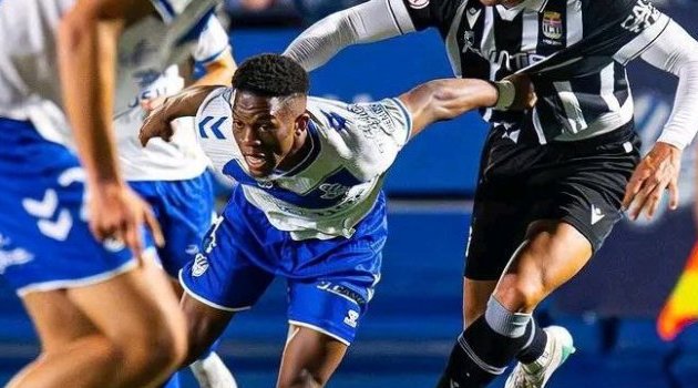 Espagne : Meshack Babanzila ouvre son compteur avec CE Europa face à Cartagena