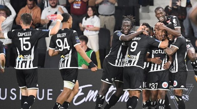 Ligue 1 : Angers SCO s’impose face à Lorient (2-0) : Ekomié de retour mais discret