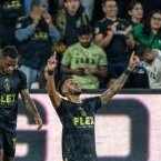 MLS : Denis Bouanga buteur dans le derby californien face au Galaxy