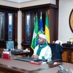 Ali Bongo reçoit en audience Edgard Anicet Mboumbou Miyakou