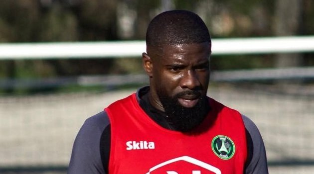 Bruno Ecuele Manga rejoint le Paris 13 Atletico : un nouveau défi pour le capitaine des Panthères