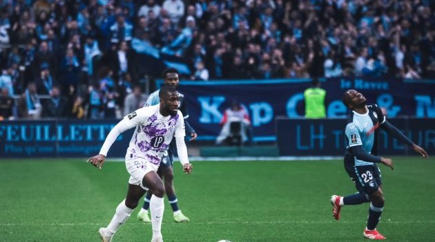 Ligue 1 : Le Toulouse FC de Shavy Babicka domine largement le SCO Angers d’Allevinah et Ekomie