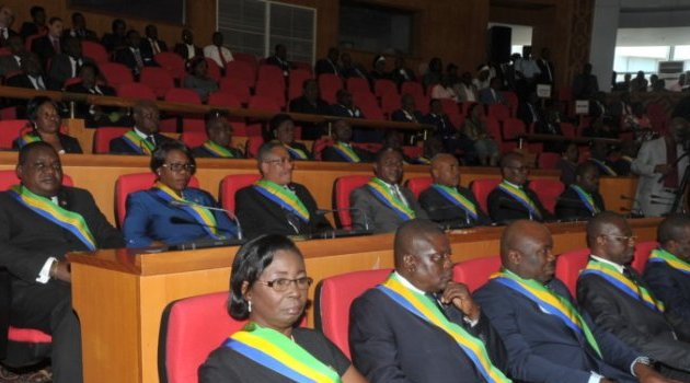Liste des sénateurs gabonais nommés par décret présidentiel