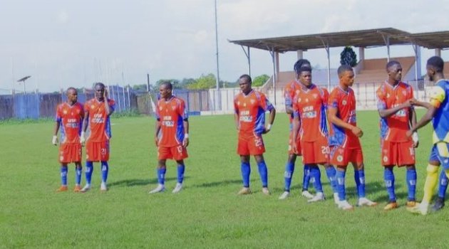 National foot 1&nbsp;: La FIFA frappe l’AS Dikadi et l’US Bitam d’une interdiction de recrutement