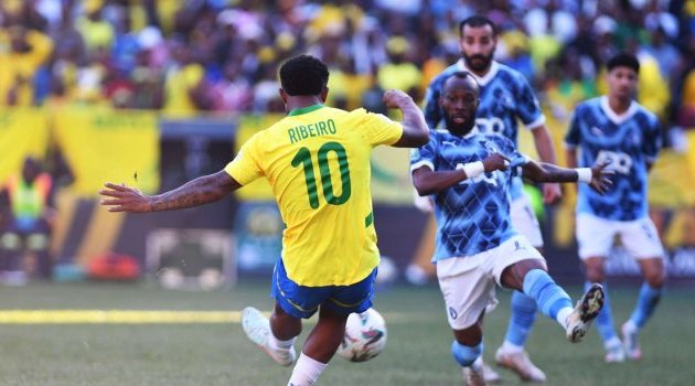 Ligue des champions CAF : Mamelodi Sundowns et Pyramids FC dos à dos, le suspense reste entier