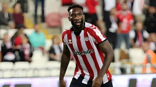 Turquie : premiers pas réussis pour Aaron Appindangoyé sous les couleurs de Sivasspor