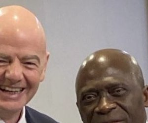 FIFA&nbsp;: Pierre-Alain Mounguengui affiche son soutien à Gianni Infantino pour 2027