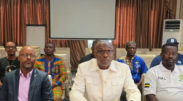 Élection à la Fégafoot&nbsp;: face aux polémiques, les clubs professionnels font bloc derrière Pierre Alain Mounguengui