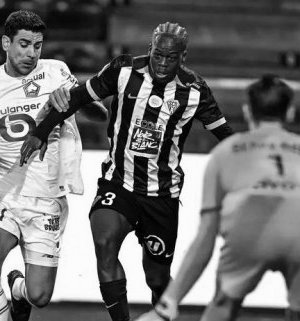 Ligue 1&nbsp;: Angers SCO marque le pas, Jacques Ekomié dans le dur face à Lille